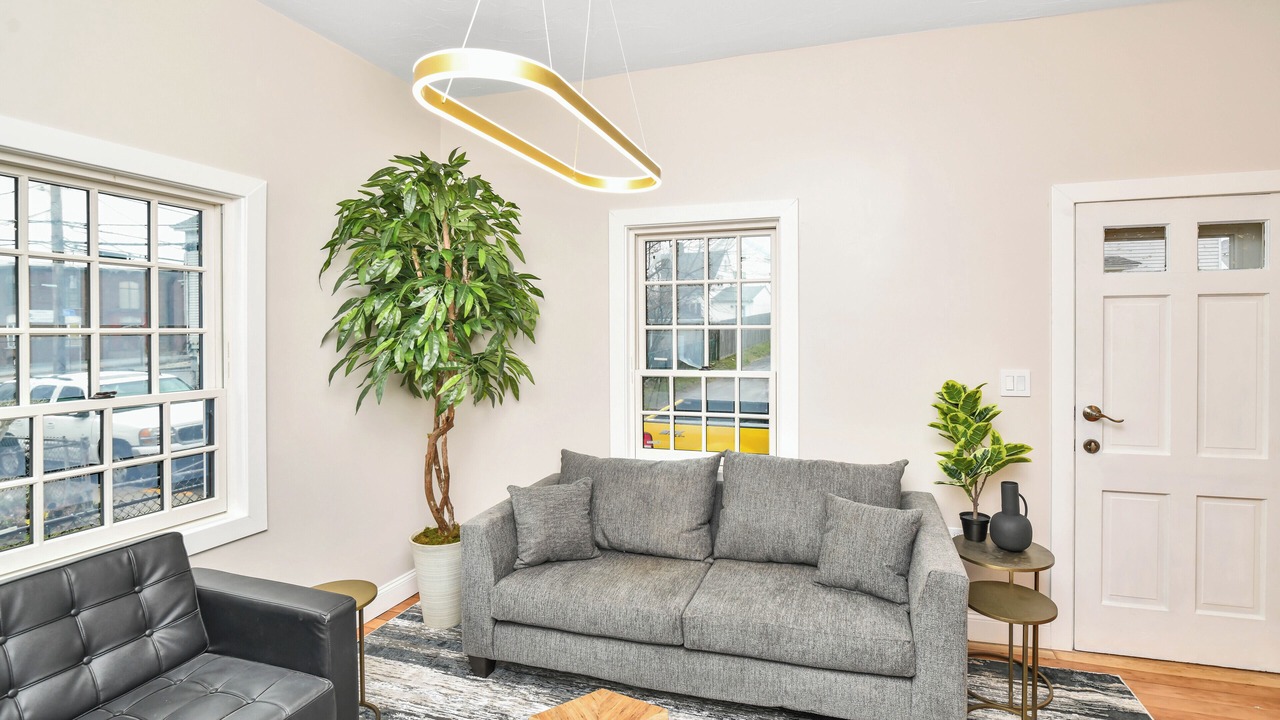 Photo of Livingroom in Fall River