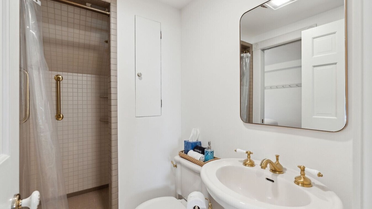 Photo of Bathroom in York Harbor