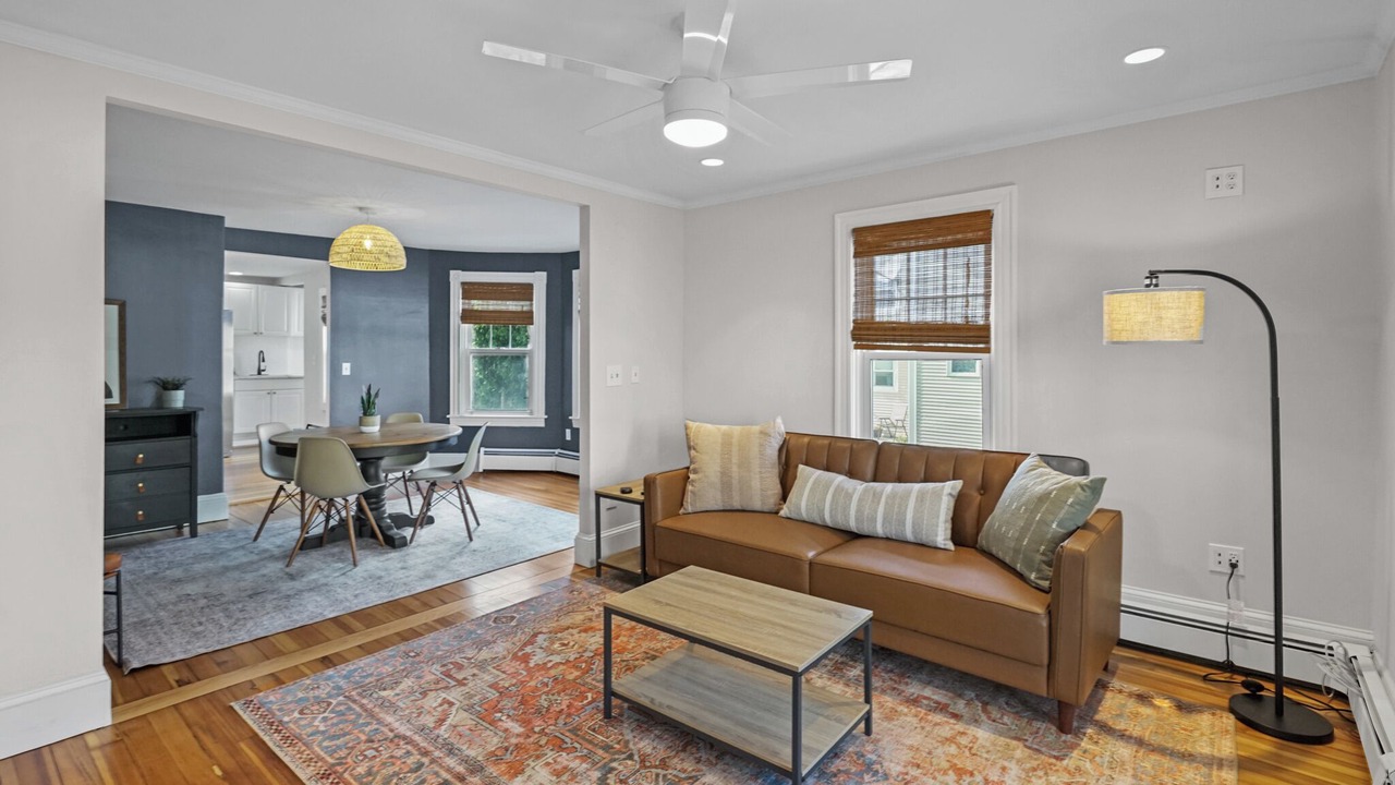 Photo of Livingroom in Warren
