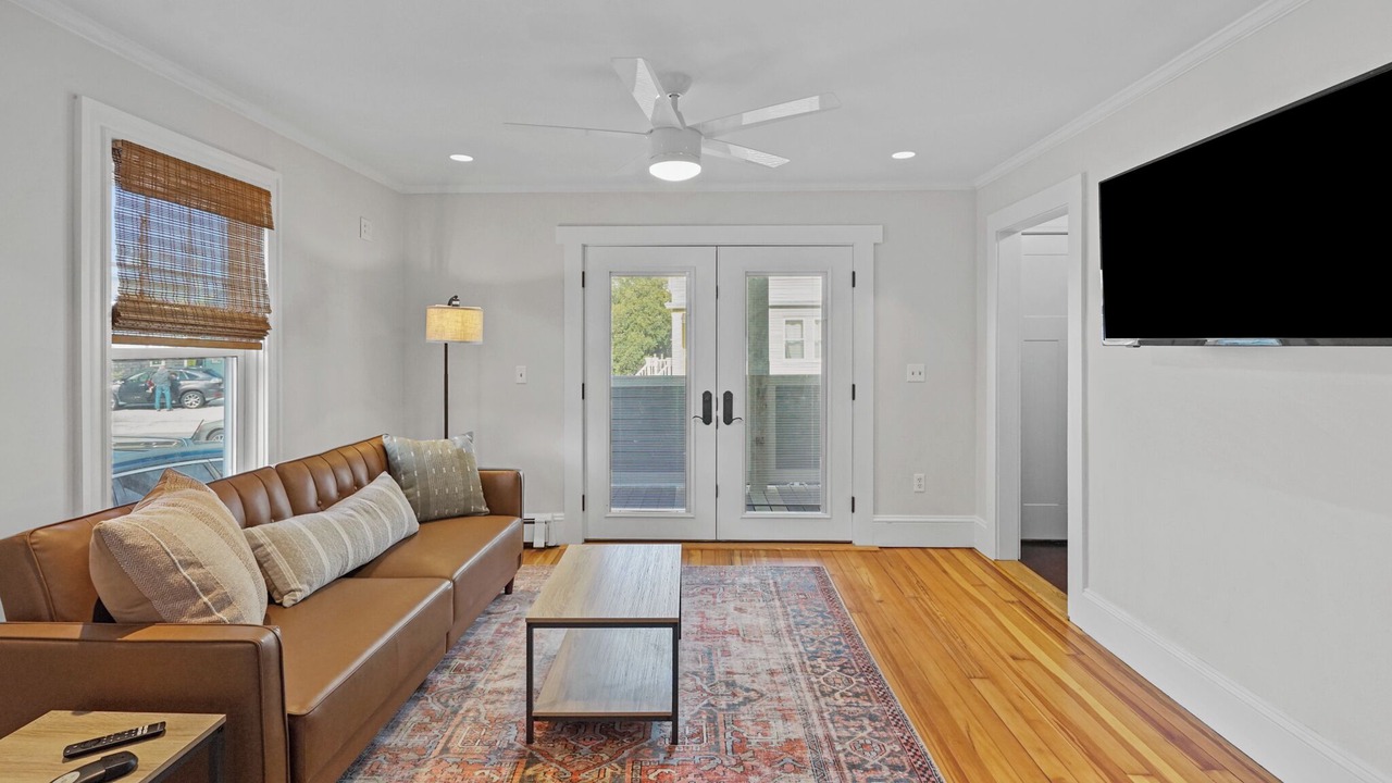 Photo of Livingroom in Warren
