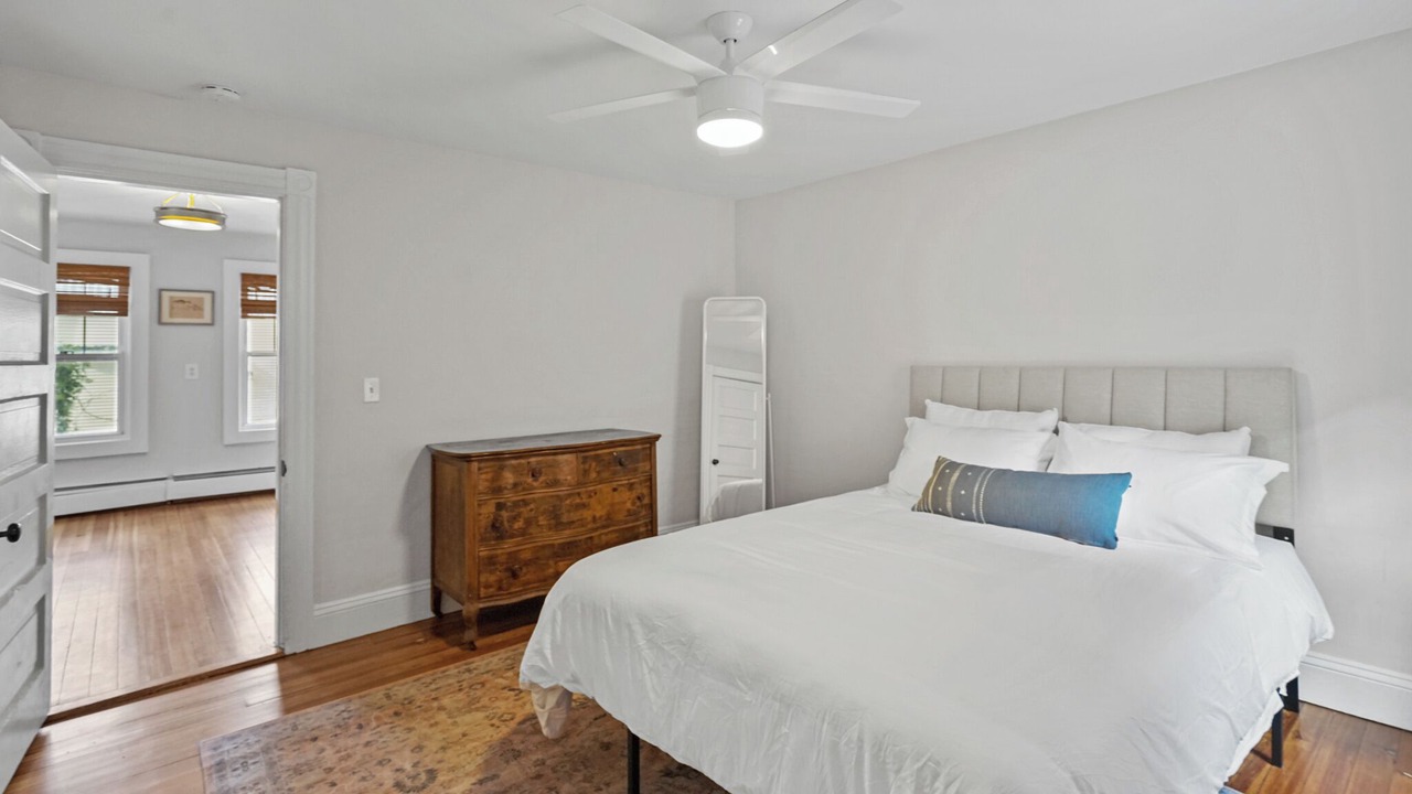 Photo of Bedroom in Warren