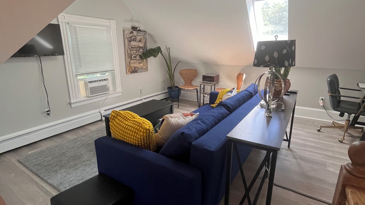 Photo of Livingroom in The Point