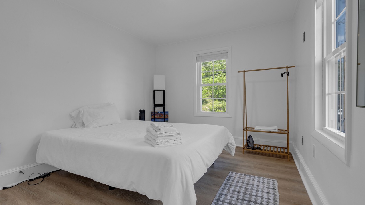 Photo of Bedroom in Salem