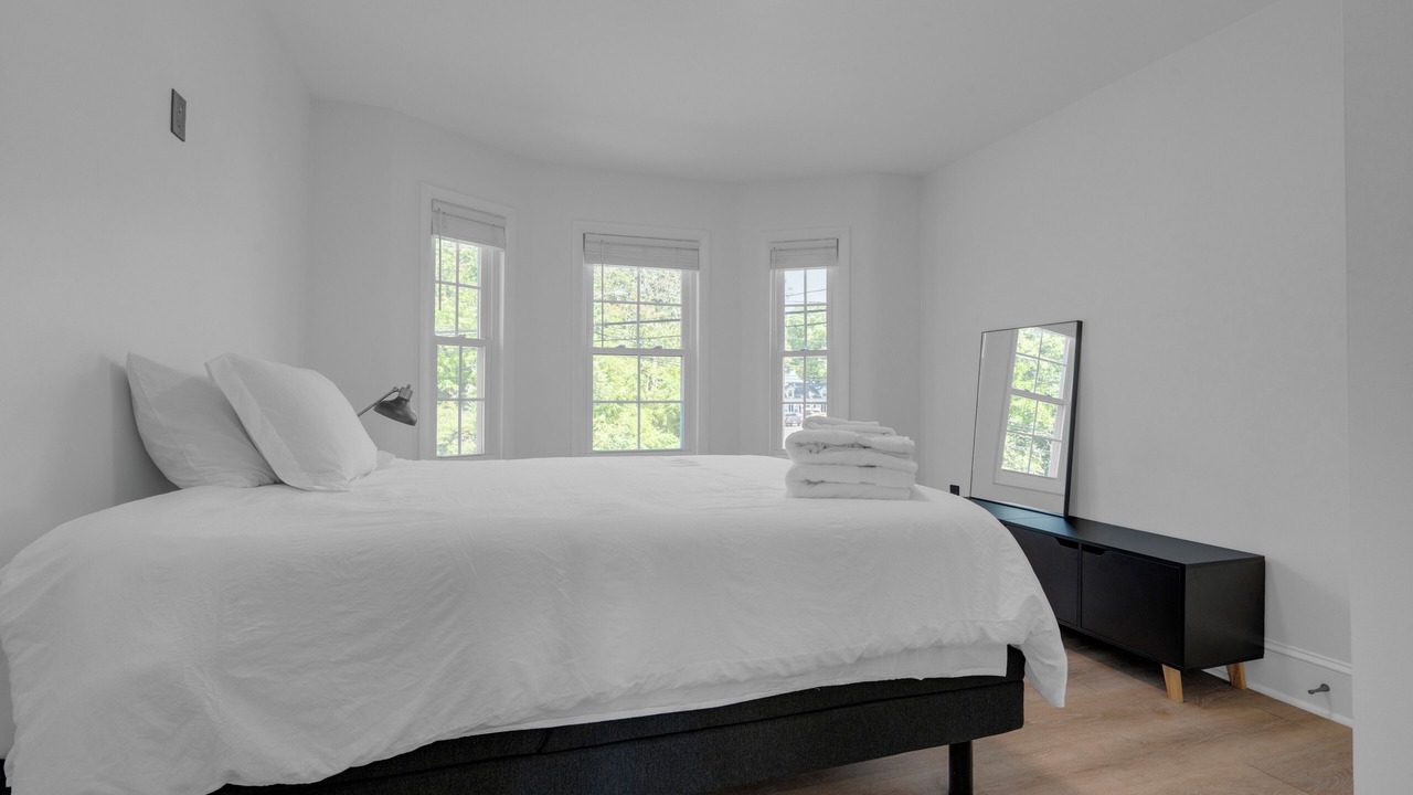 Photo of Bedroom in Salem