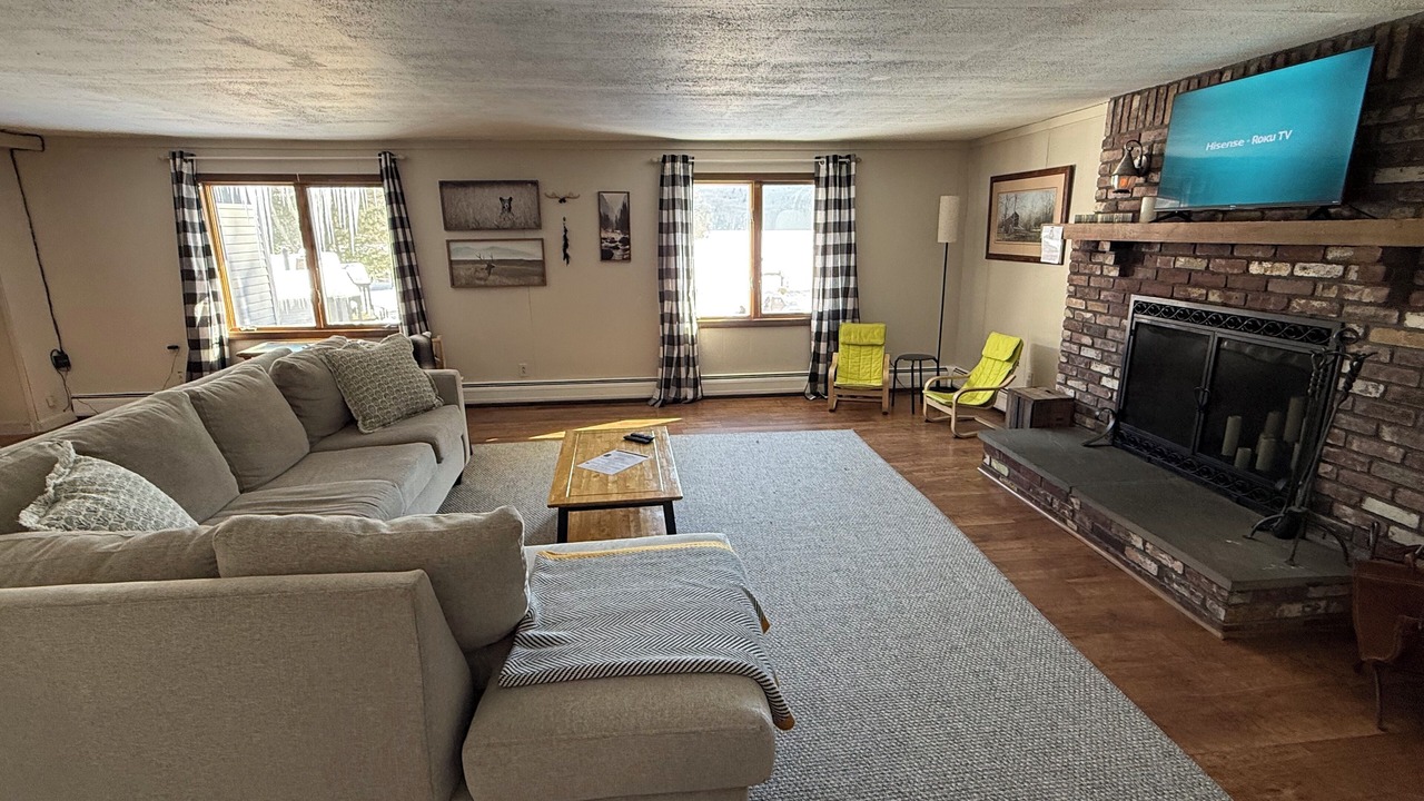Photo of Livingroom in Holderness