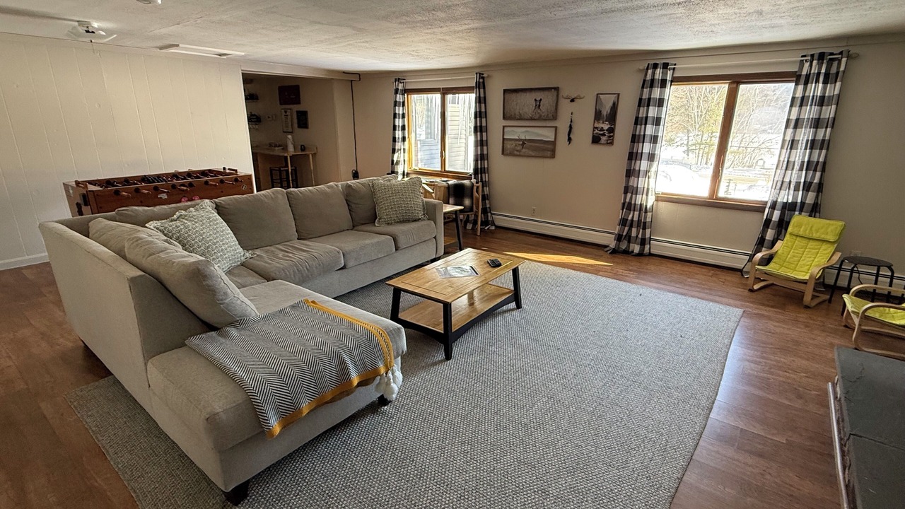 Photo of Livingroom in Holderness