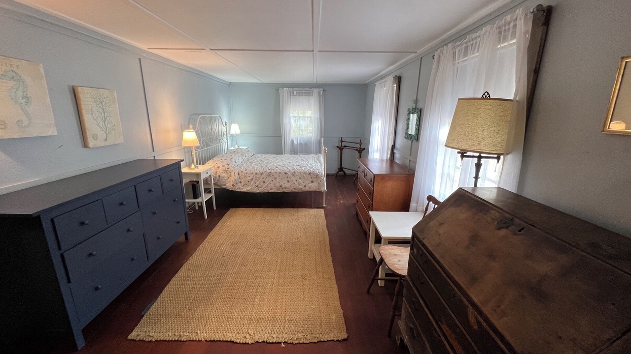 Photo of Bedroom in Weekapaug