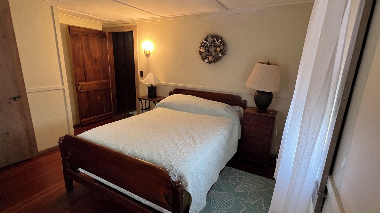 Photo of Bedroom in Weekapaug