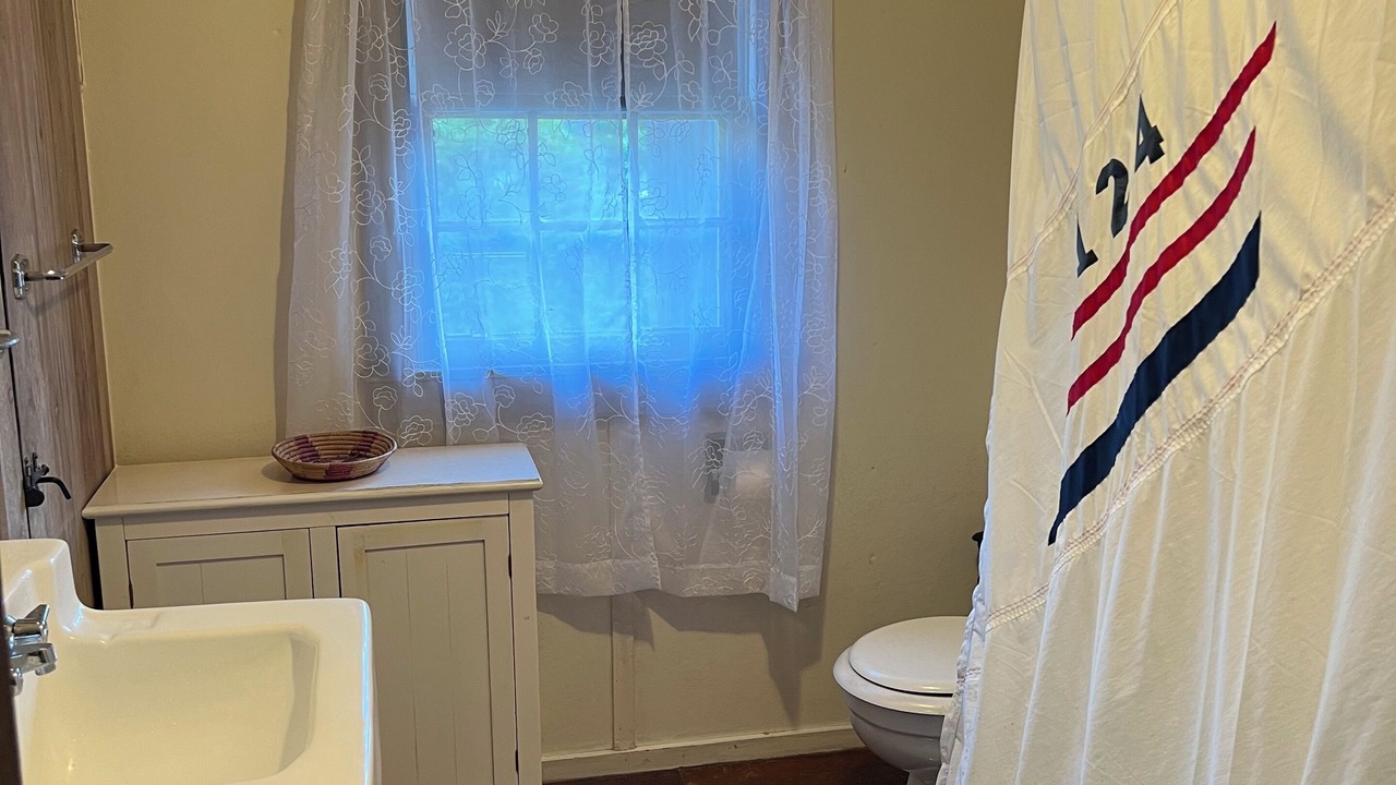 Photo of Bathroom in Weekapaug