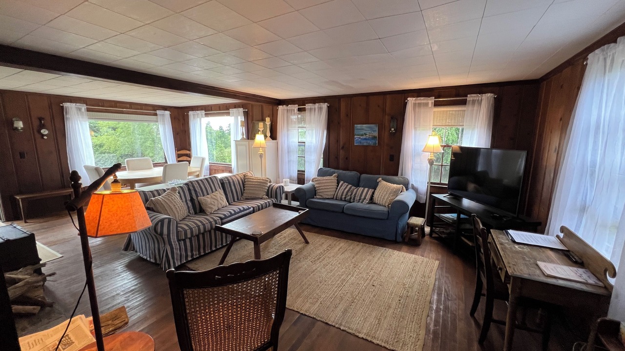 Photo of Livingroom in Weekapaug