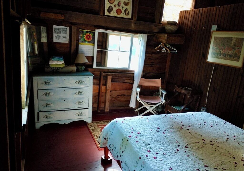 Photo of Bedroom in Adamsville