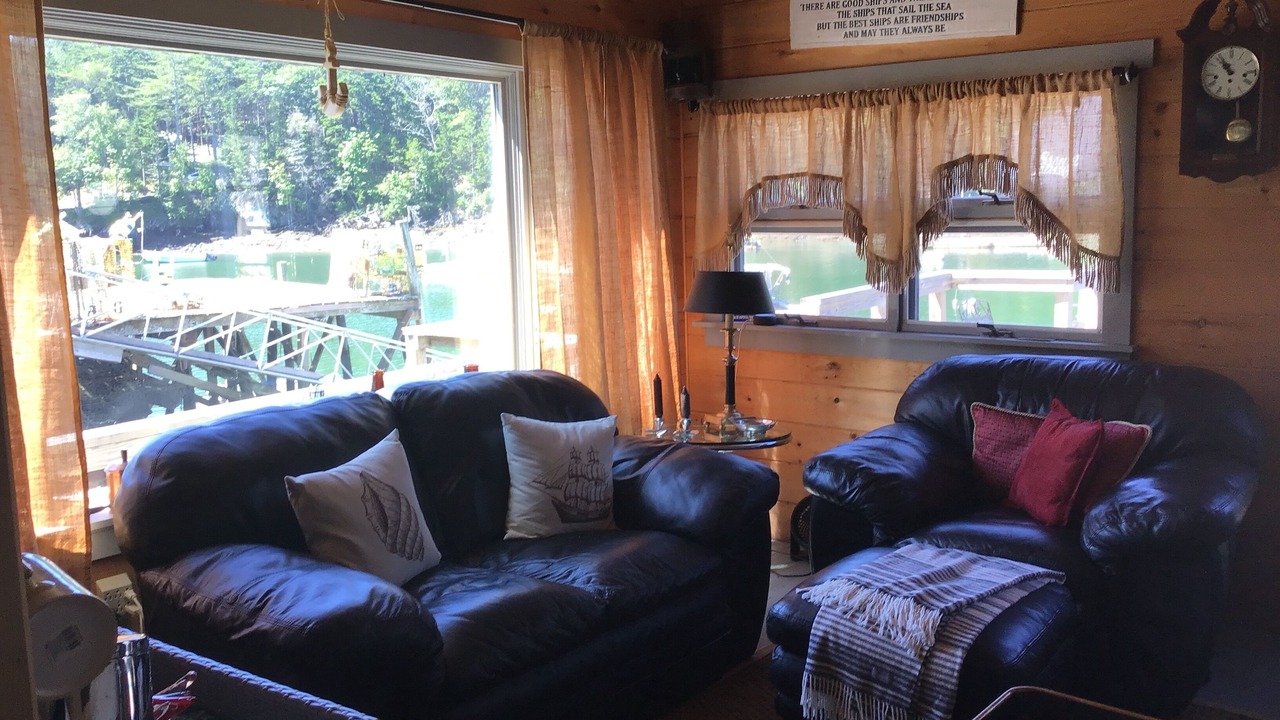 Photo of Livingroom in East Boothbay