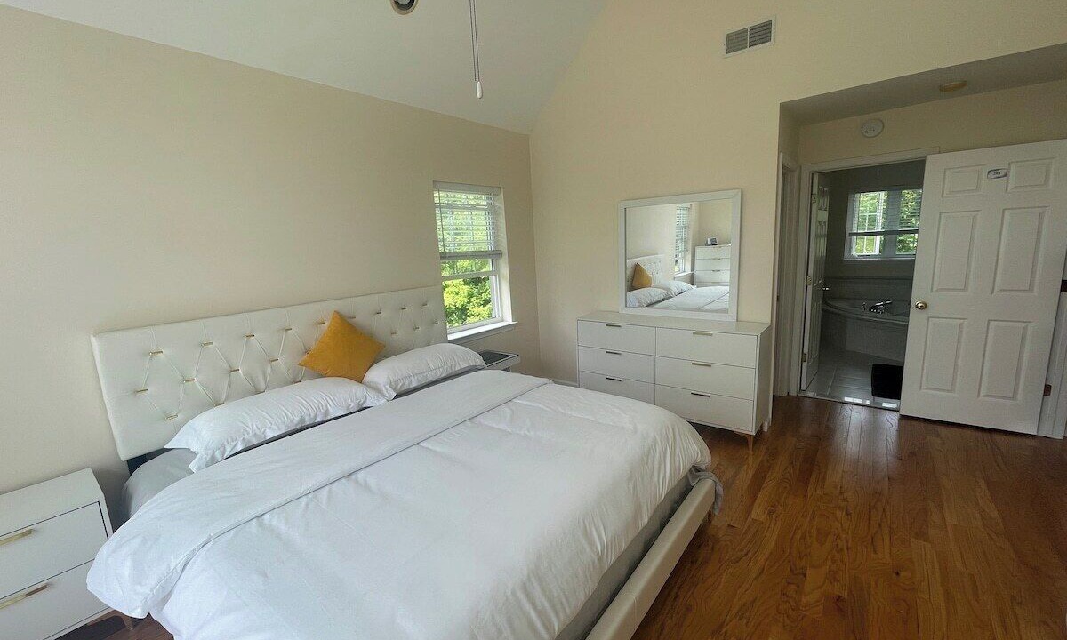 Photo of Bedroom in Middletown