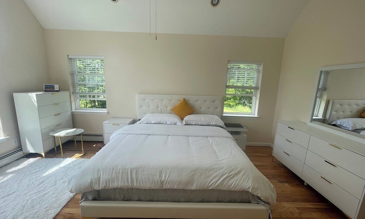 Photo of Bedroom in Middletown