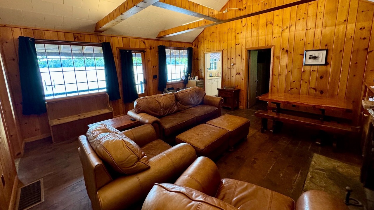 Photo of Bedroom in Moultonborough