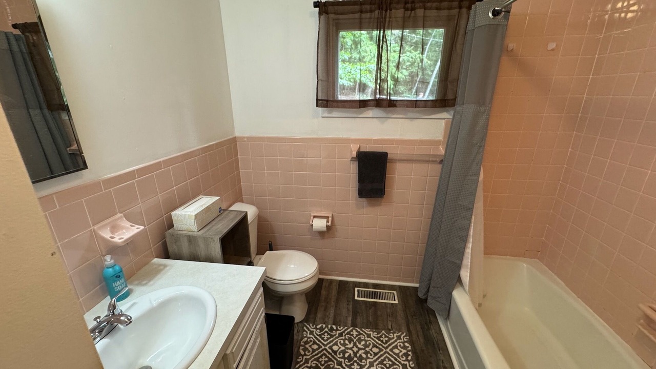 Photo of Bathroom in Moultonborough