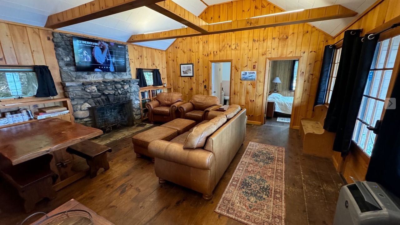 Photo of Bedroom in Moultonborough