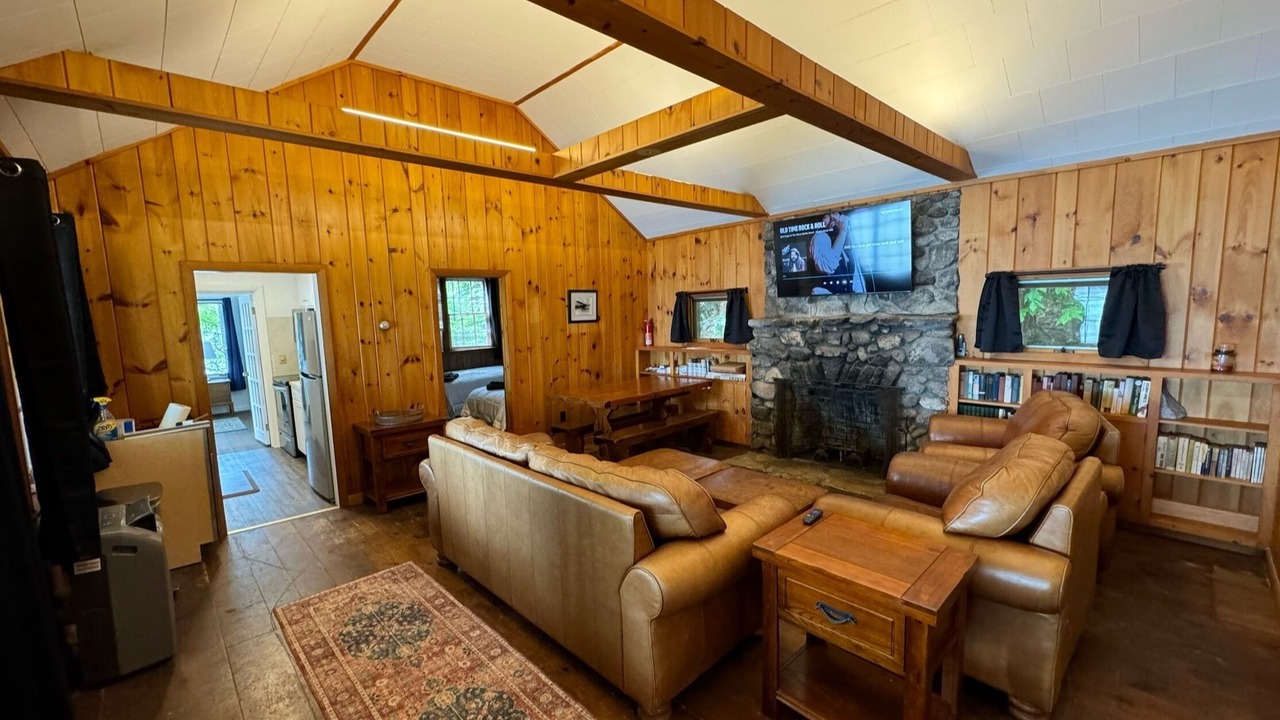 Photo of Bedroom in Moultonborough