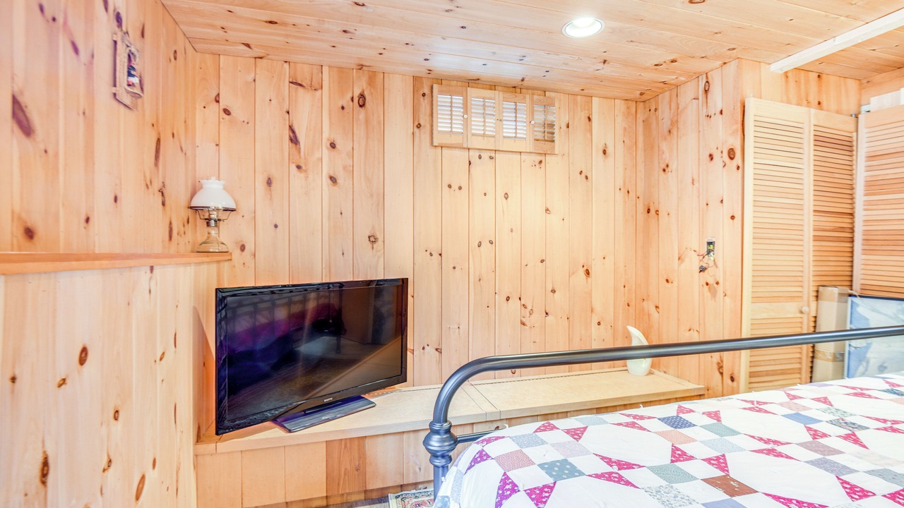 Photo of Bedroom in Chocorua Ski and Beach