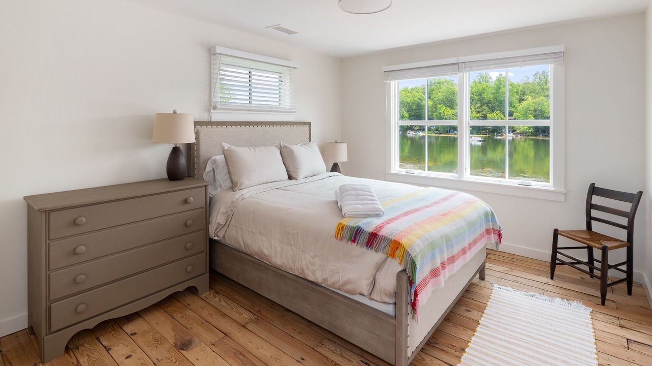 Photo of Bedroom in South Salem