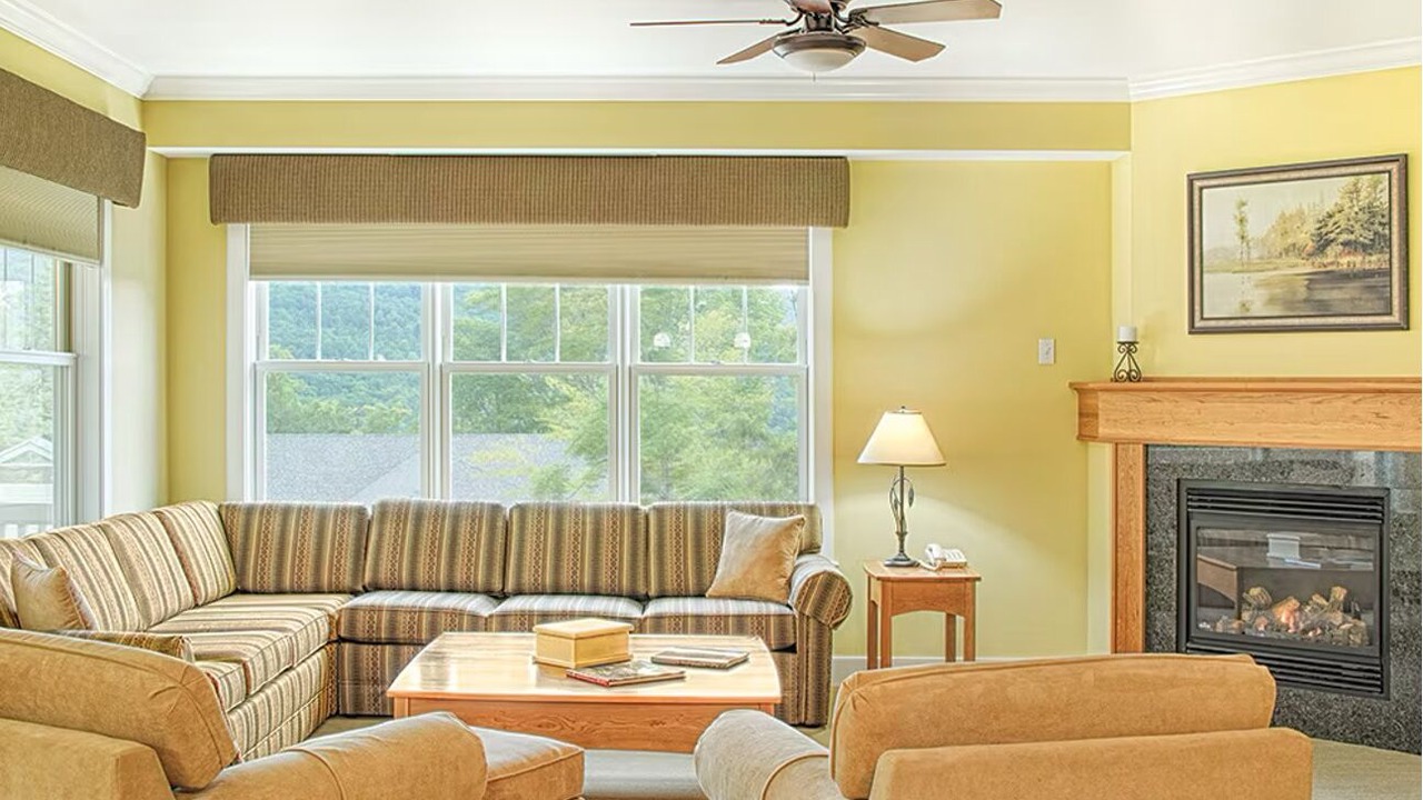 Photo of Livingroom in Jeffersonville