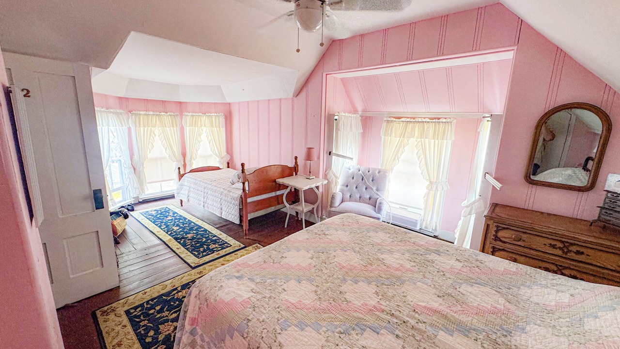 Photo of Bedroom in Oak Bluffs