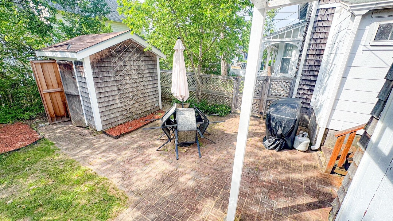 Photo of Patio Balcony in Oak Bluffs
