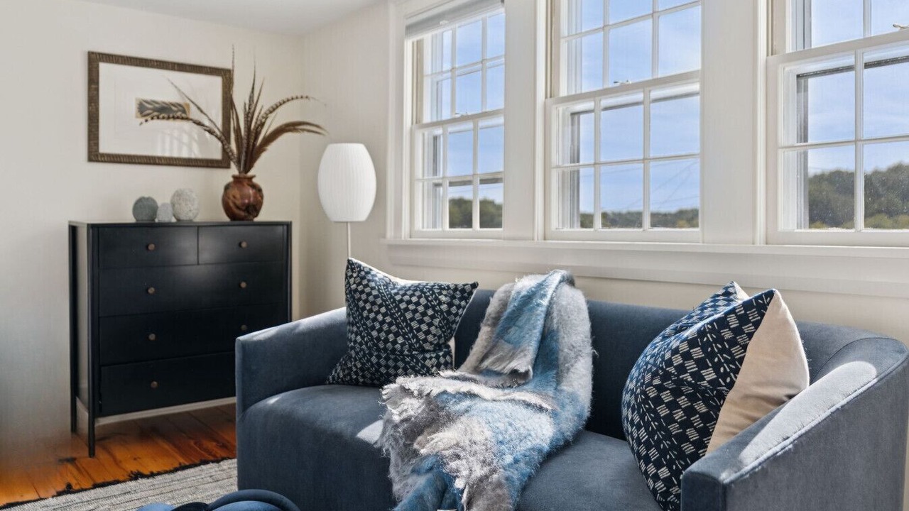 Photo of Livingroom in York Harbor