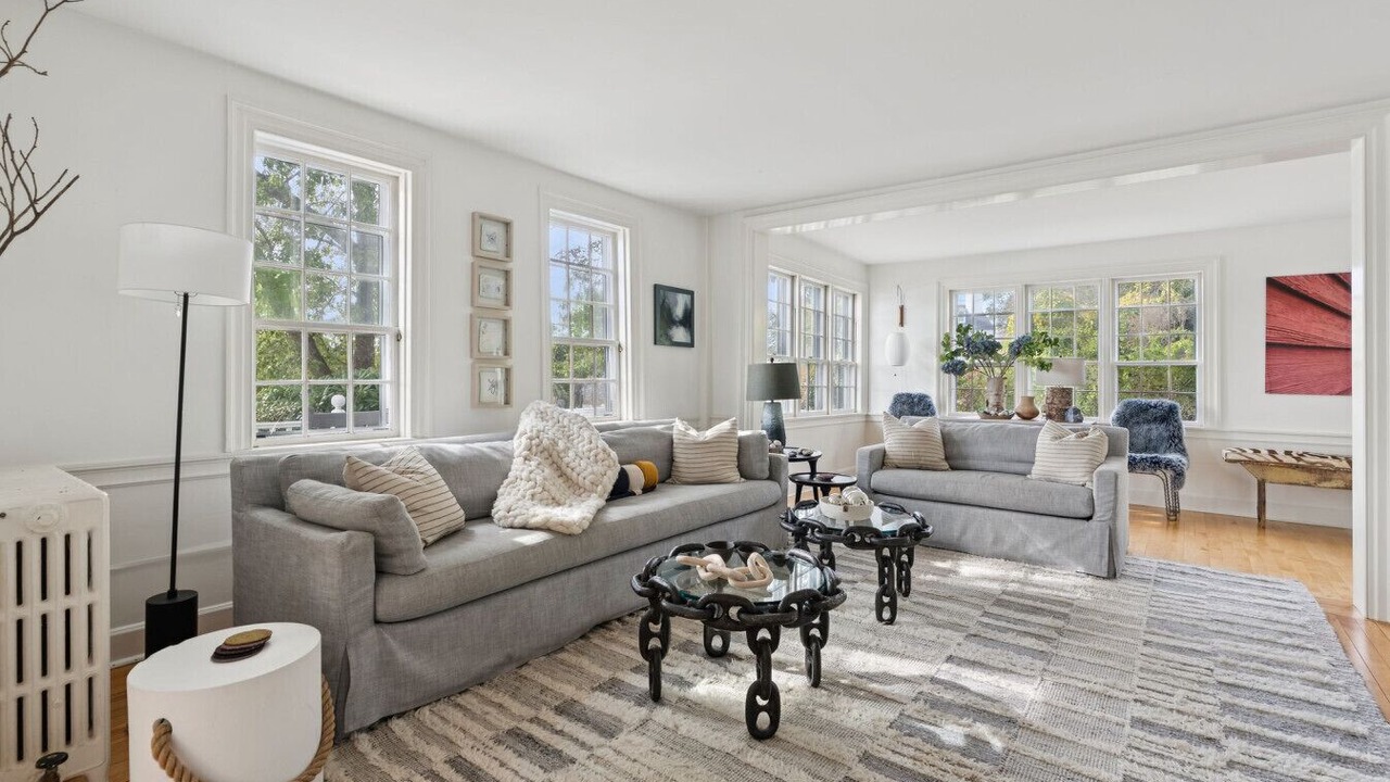 Photo of Livingroom in York Harbor