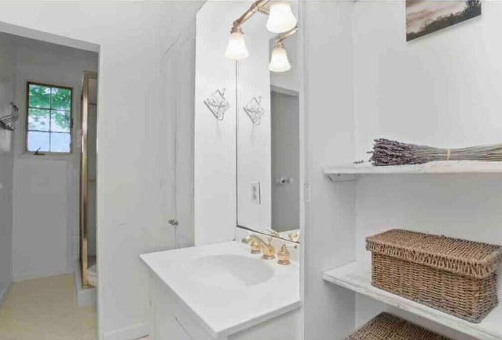 Photo of Bathroom in Newtown