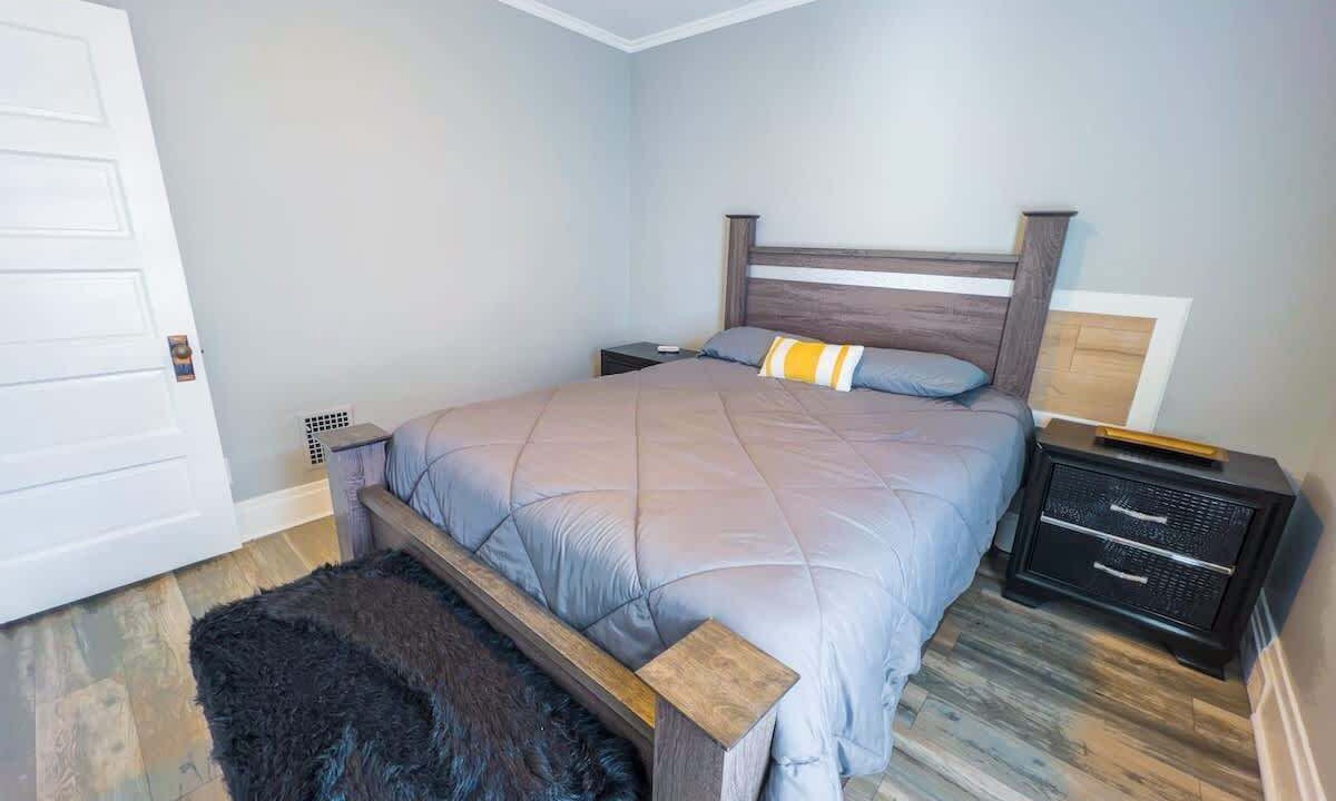 Photo of Bedroom in Niagara Falls
