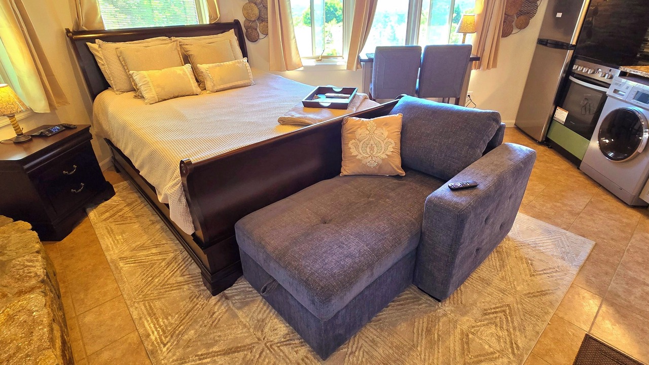 Photo of Bedroom in Avon
