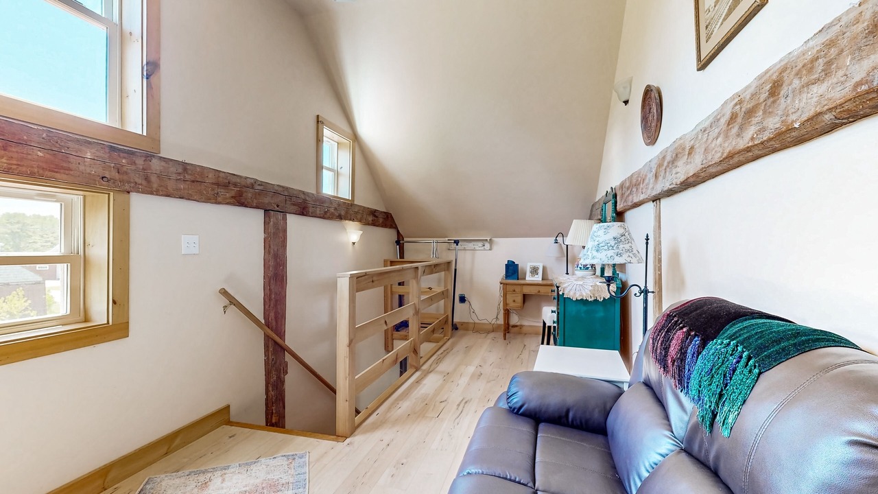 Photo of Livingroom in Walpole