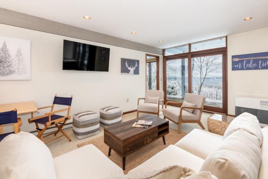 Photo of Livingroom in Gilford
