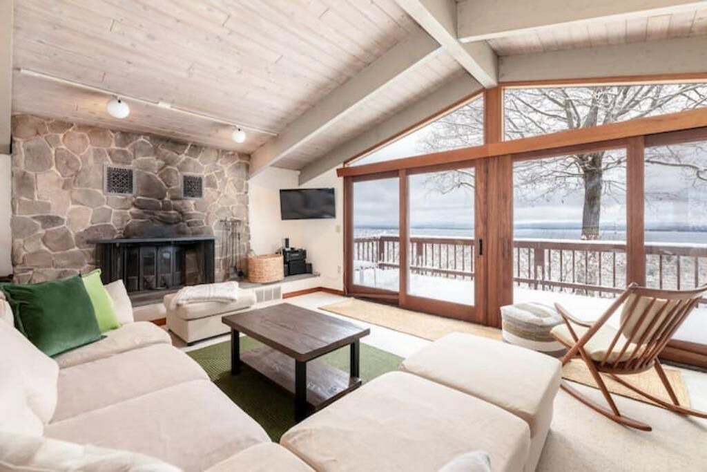 Photo of Livingroom in Gilford