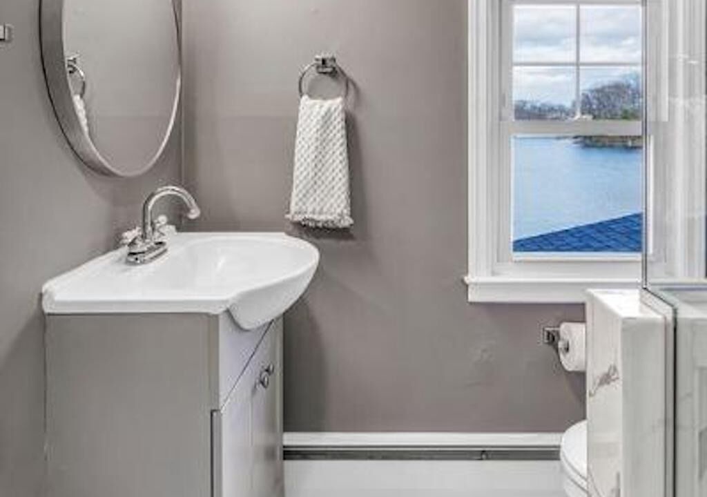 Photo of Bathroom in West Haven