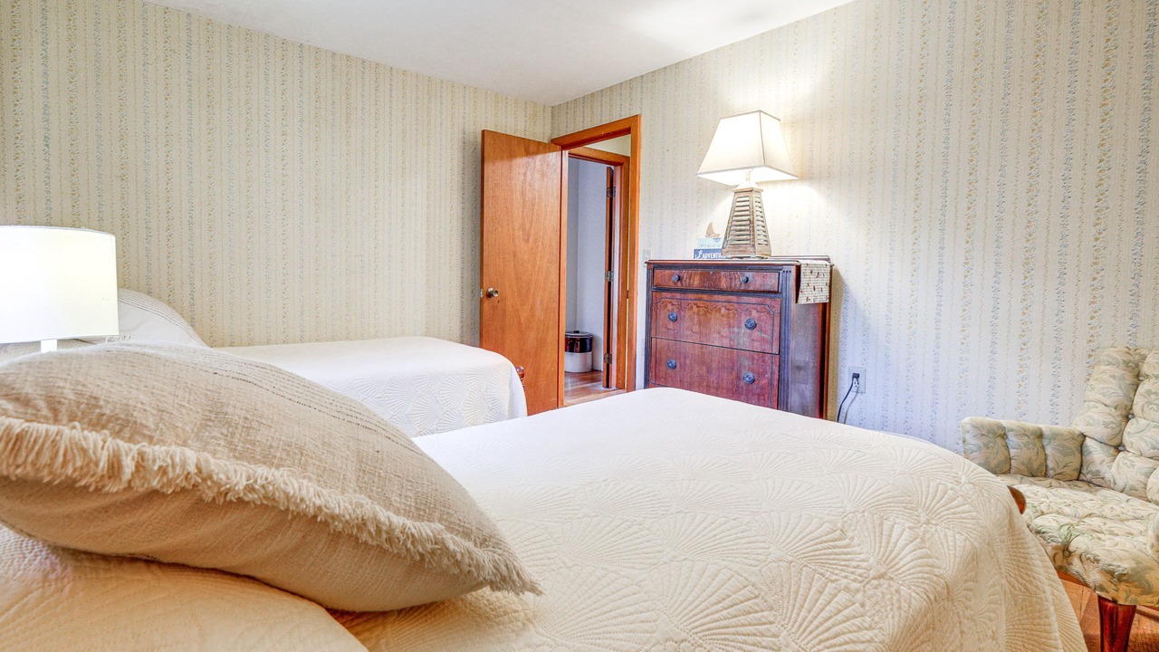Photo of Bedroom in West Dennis