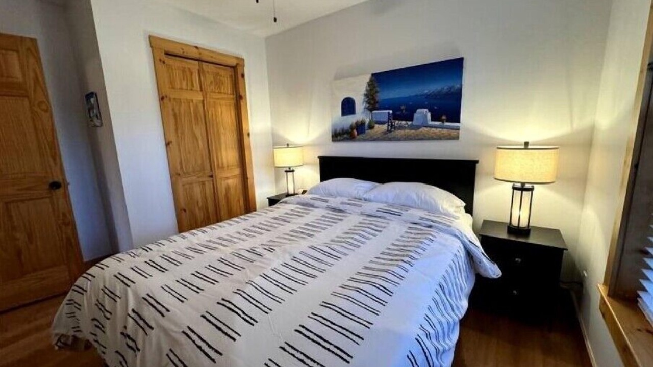 Photo of Bedroom in Raymond