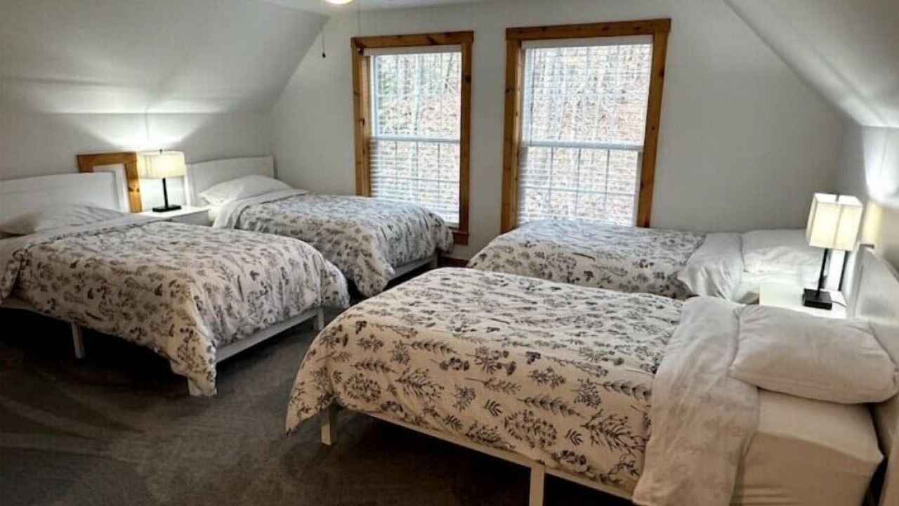 Photo of Bedroom in Raymond