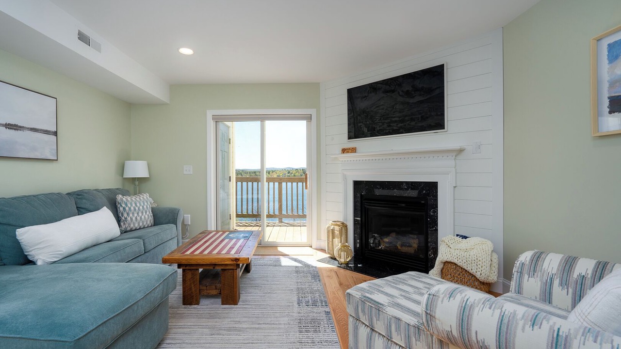 Photo of Livingroom in Laconia