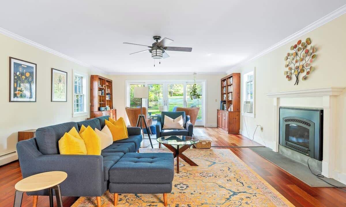 Photo of Livingroom in Rhinebeck