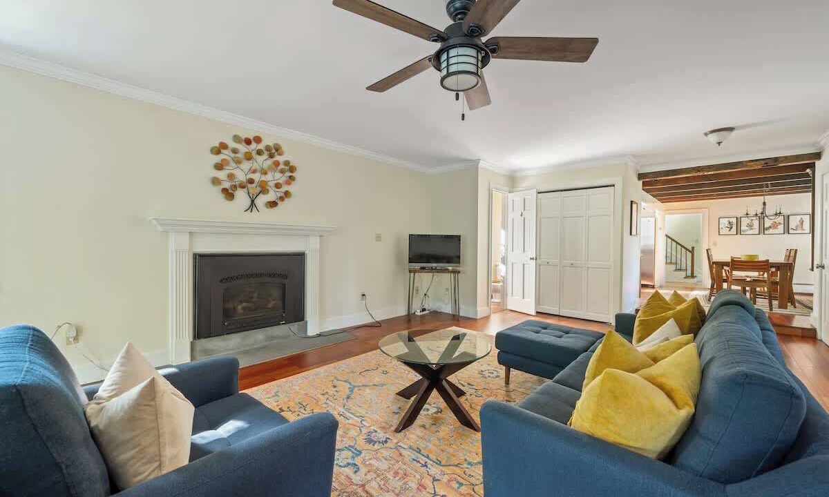 Photo of Livingroom in Rhinebeck