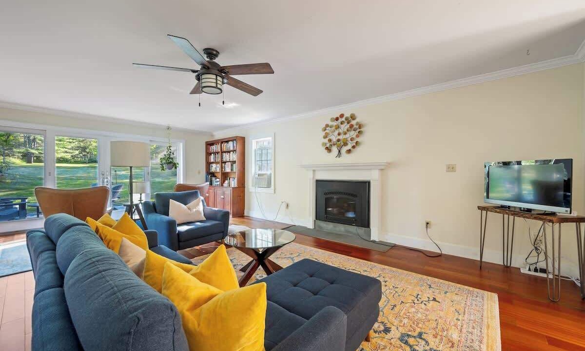 Photo of Livingroom in Rhinebeck