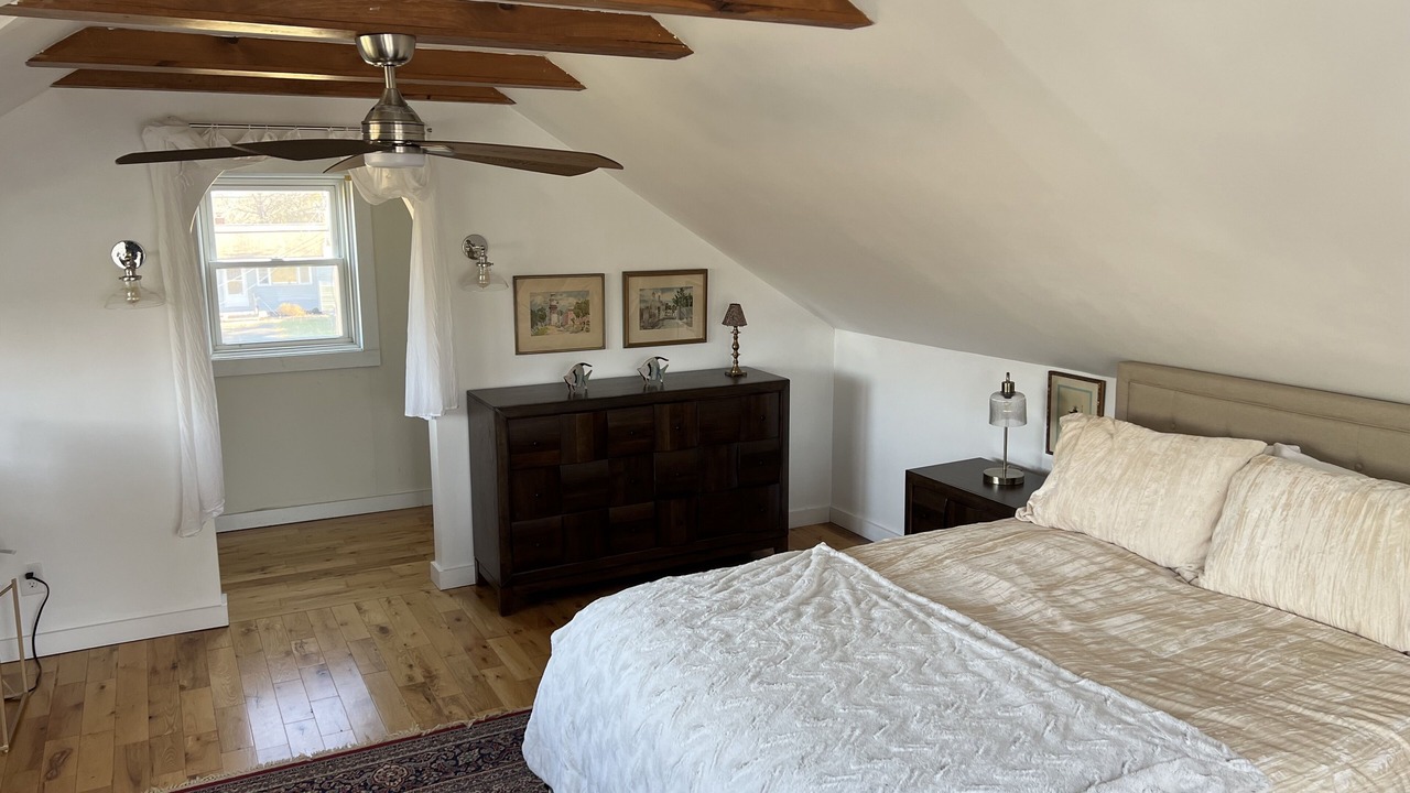 Photo of Bedroom in Saugerties