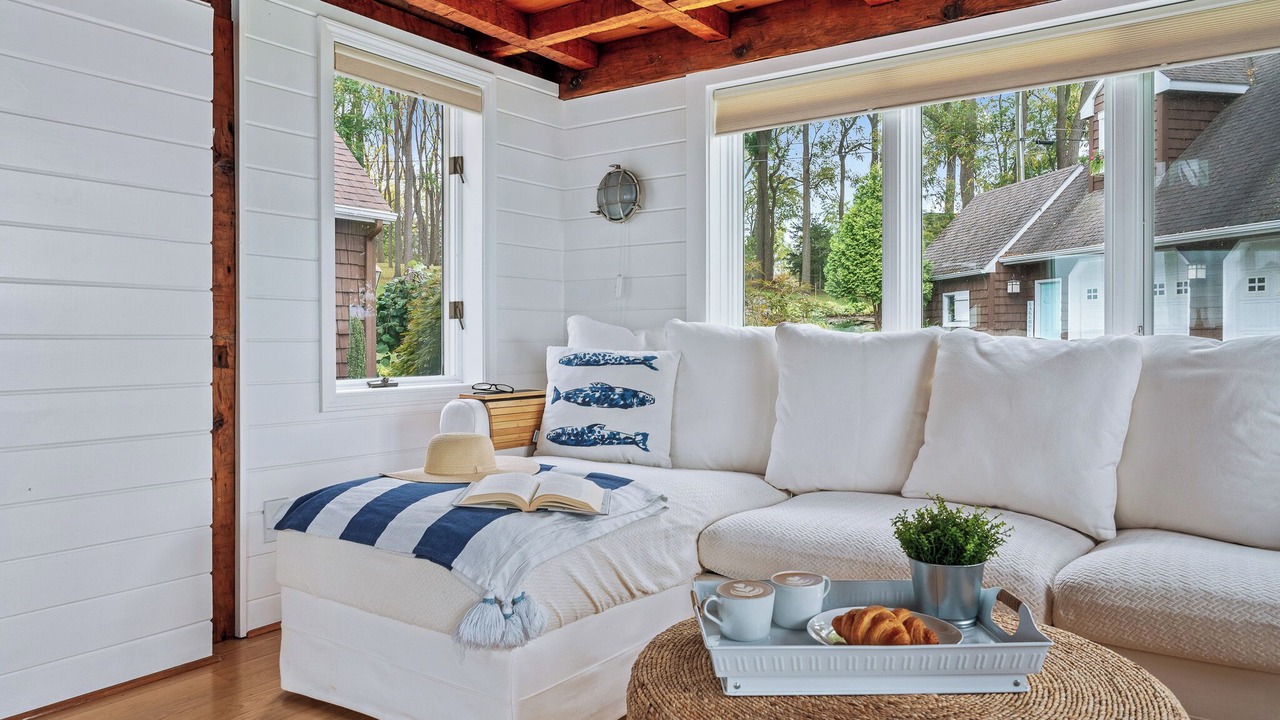 Photo of Livingroom in Poplar Ridge