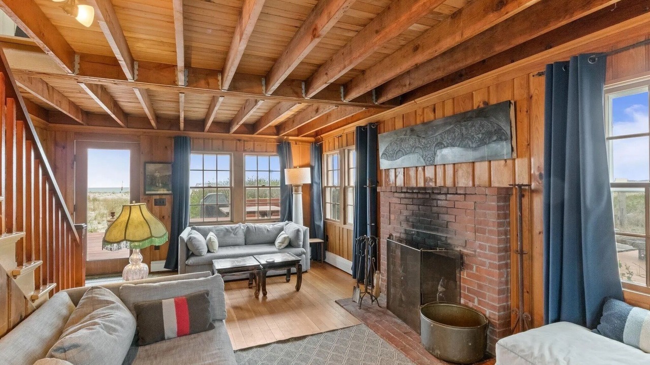 Photo of Livingroom in North Truro