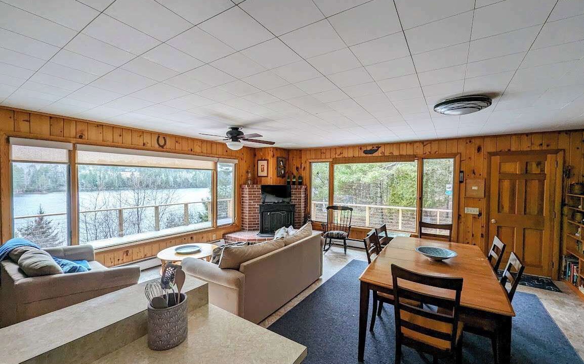 Photo of Livingroom in Sullivan