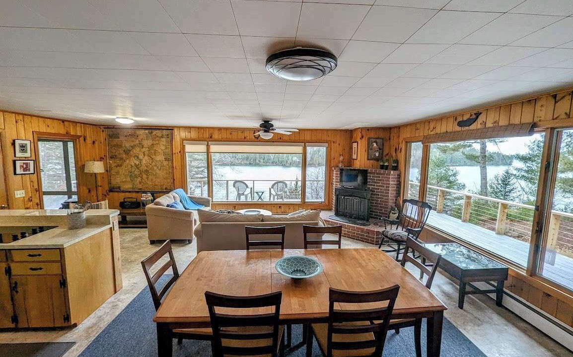 Photo of Livingroom in Sullivan