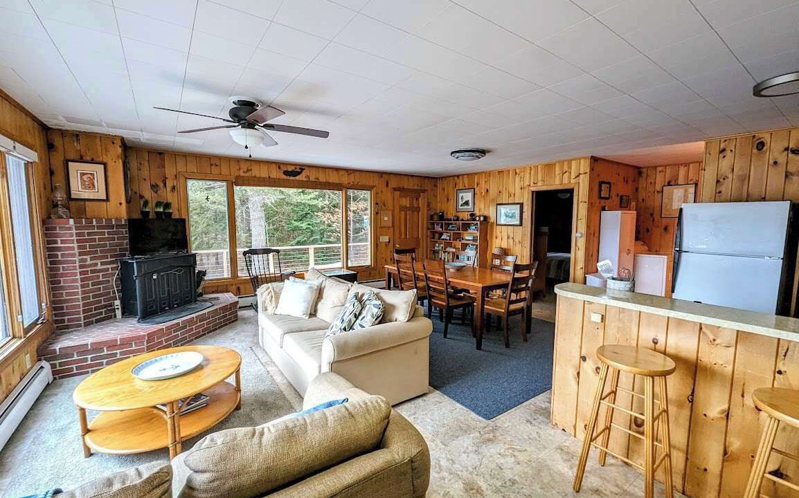 Photo of Livingroom in Sullivan