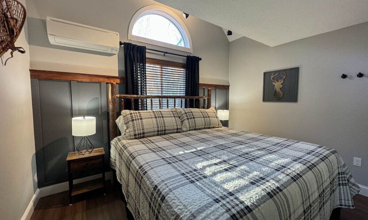 Photo of Bedroom in North Conway